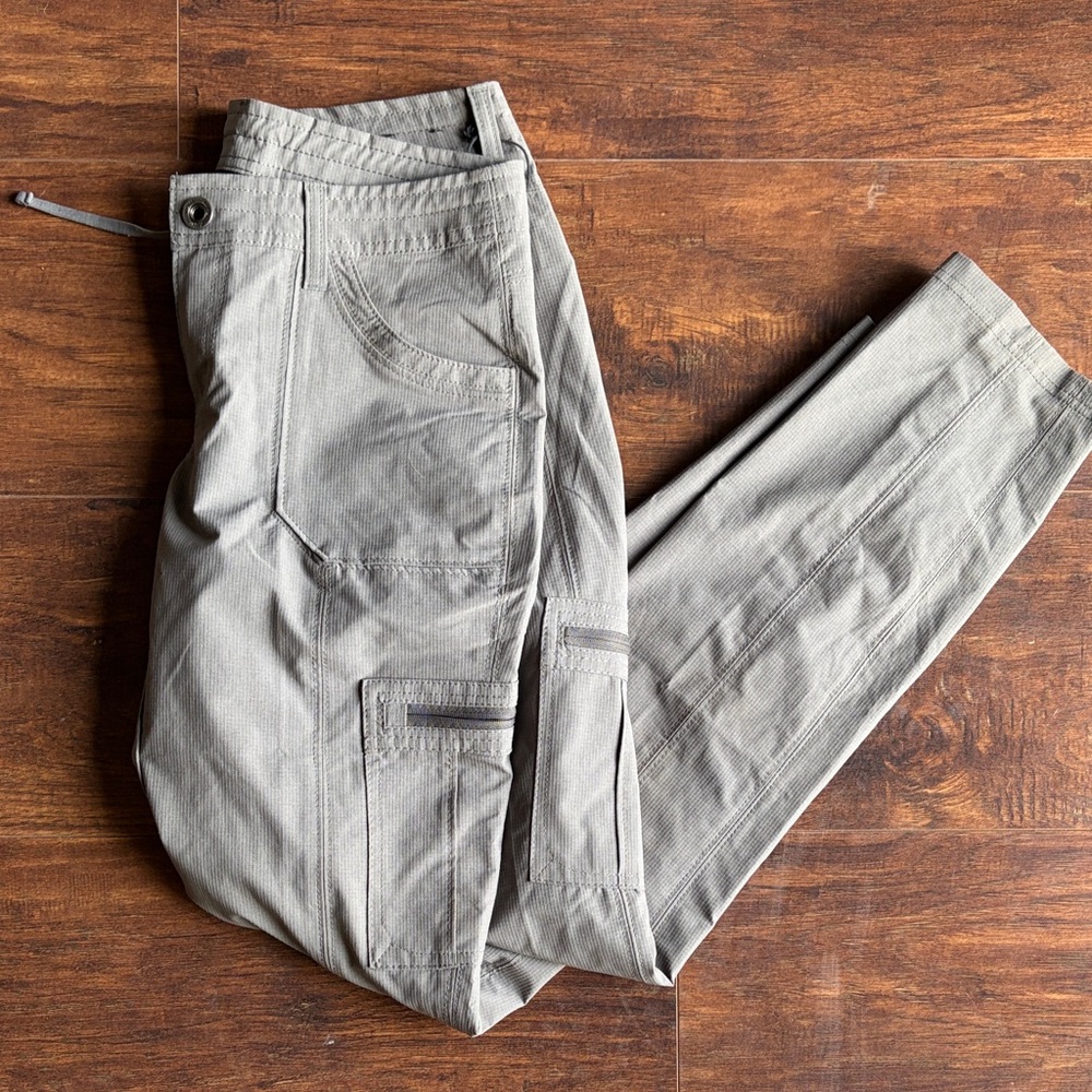 Kuhl Women's Cargo Pants in Light Gray